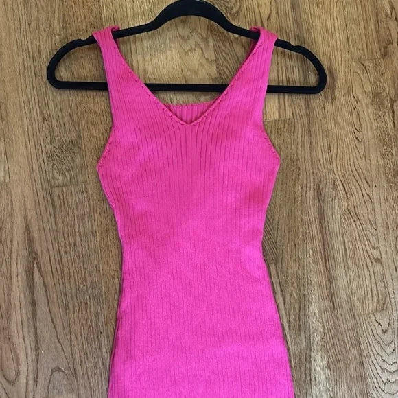 Barbie pink ribbed midi dress size 6 Shein - Picture 2 of 4